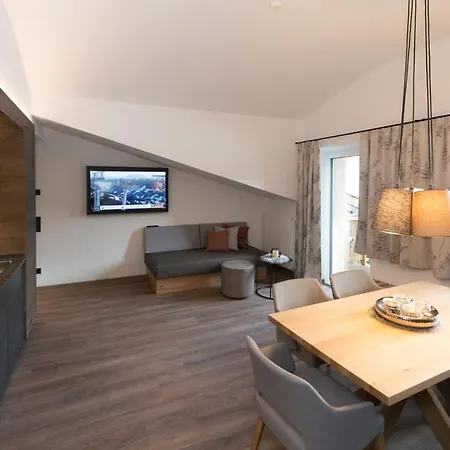 Der Zirmhof In - Joker Card Included In Summer *